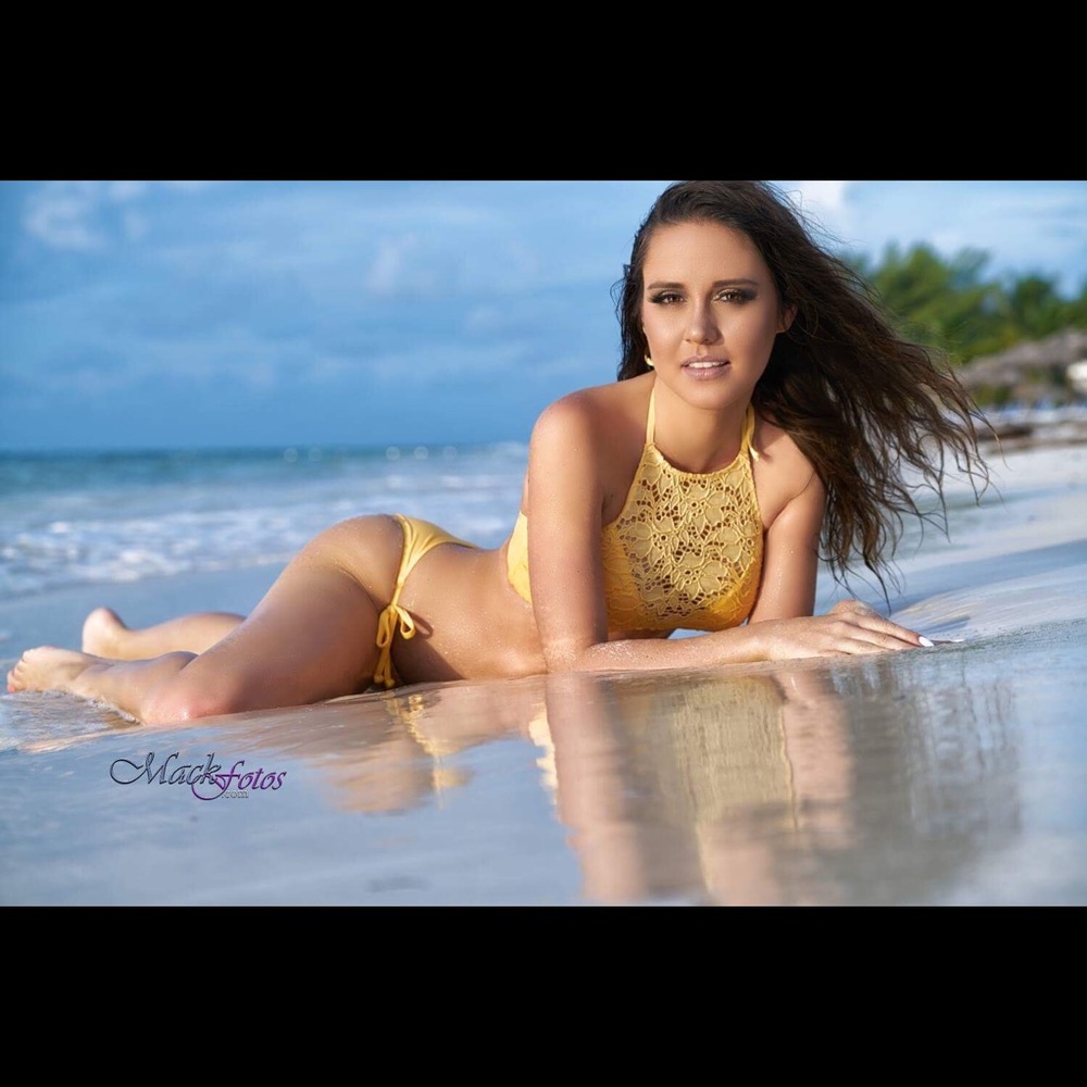 H&M cute lace halter top bikini